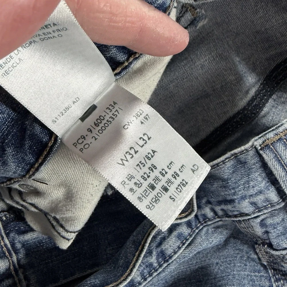 Vintage Levi  Carpenter Jeans Mens 32x32 Distressed Stained Ripped Thrashed
